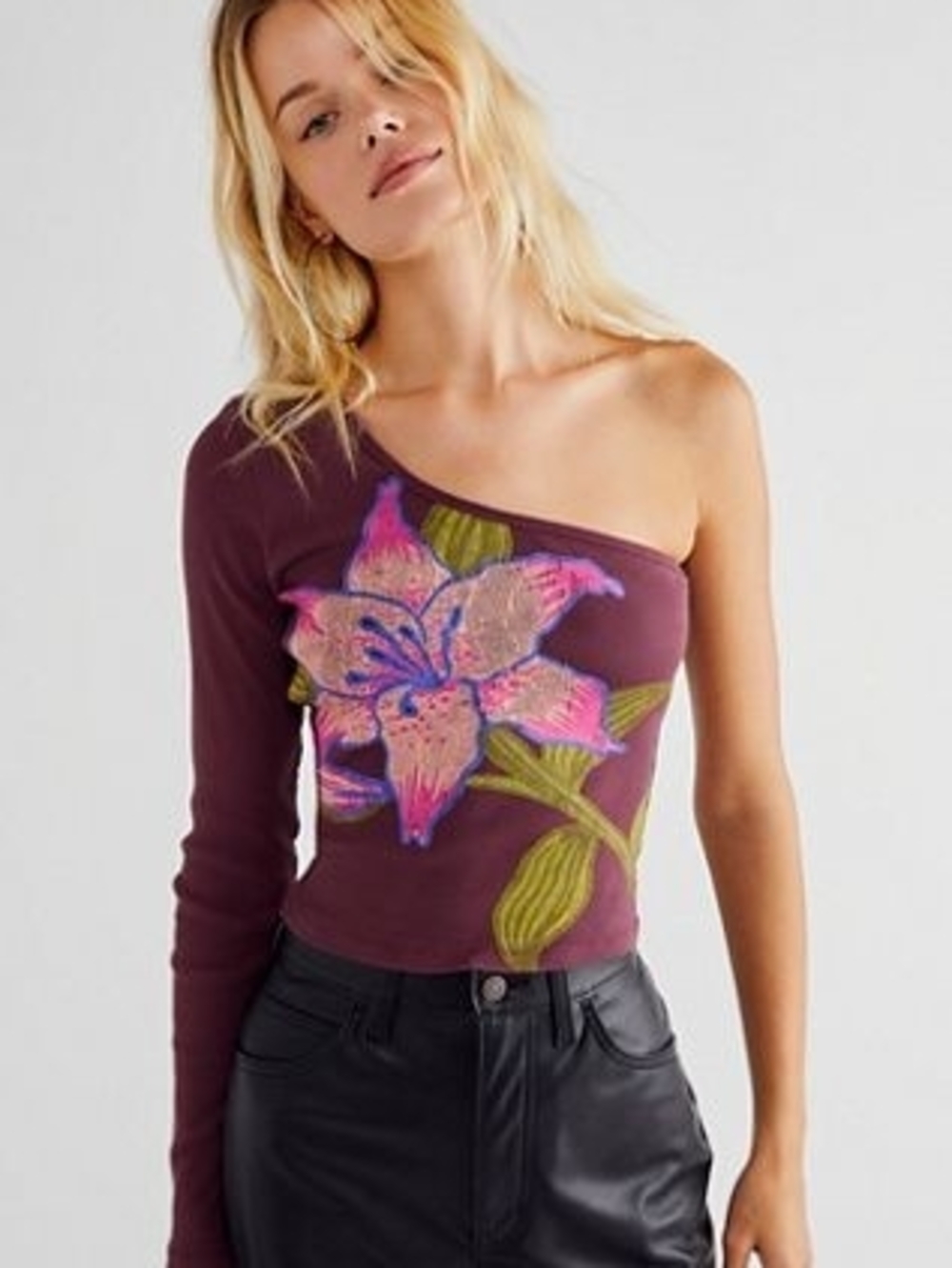 Daydreamer Plum One-Shoulder Floral Appliqué Crop Top